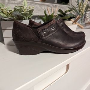 Clarks Marion Helen Clog size 7